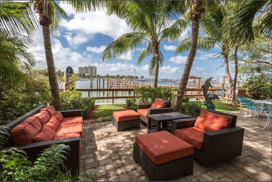 Primary Photo Of 2615 Lake Dr, West Palm Beach Rehabilitation Center For Sale