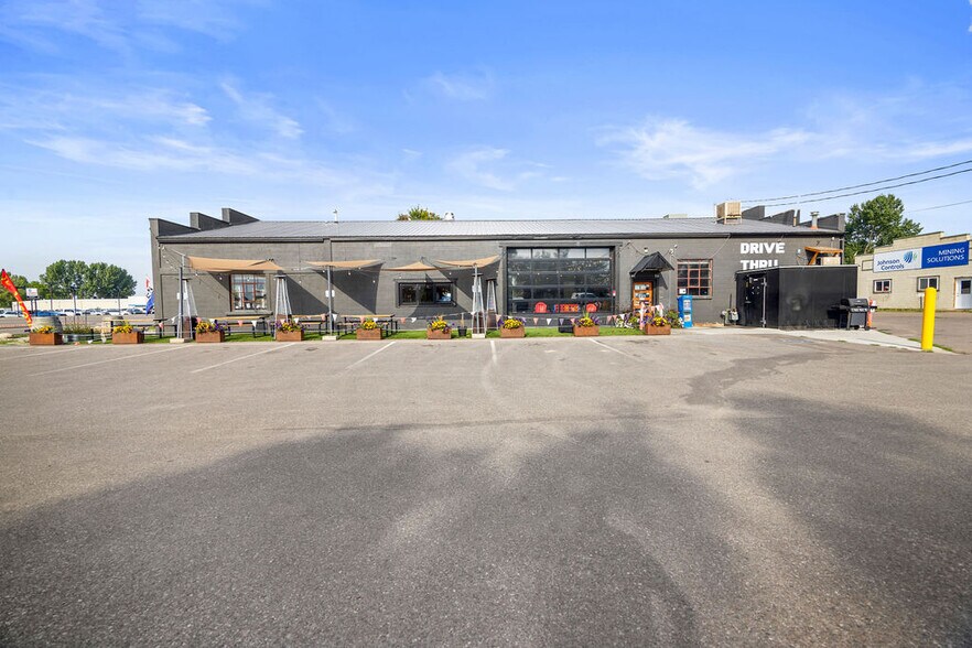 More Photos Of 1589 W Victory Way, Craig Flex For Sale