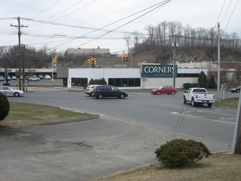 68 Newtown Rd, Danbury, CT 06810 Retail For Lease