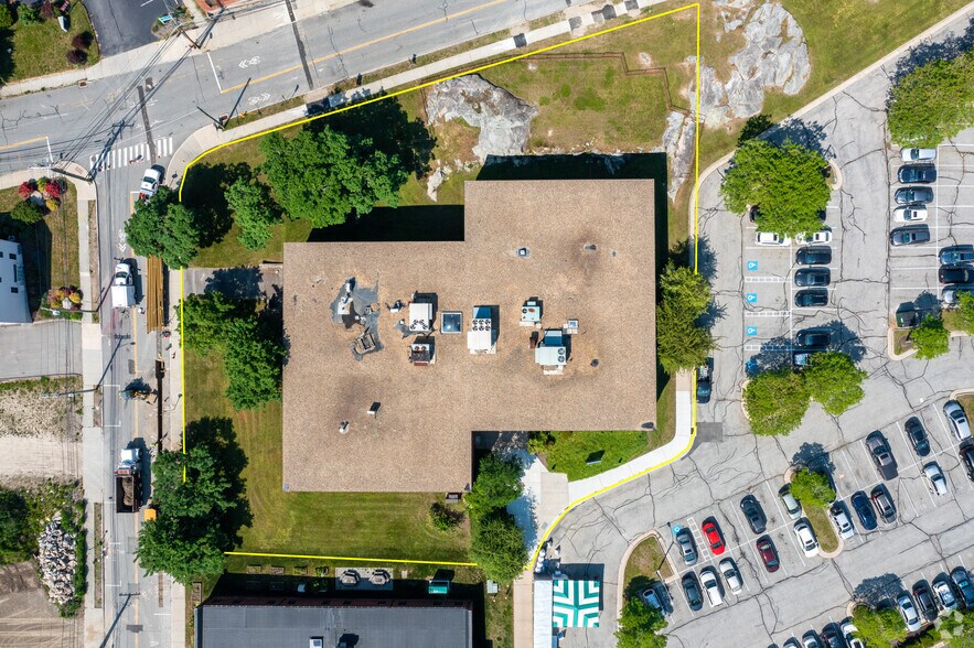 More Photos Of 2 Shaws Cv, New London Medical For Lease