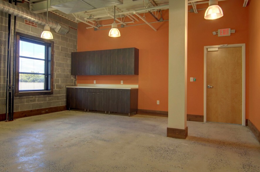 More Photos Of 400 Plasters Ave NE, Atlanta Office For Lease