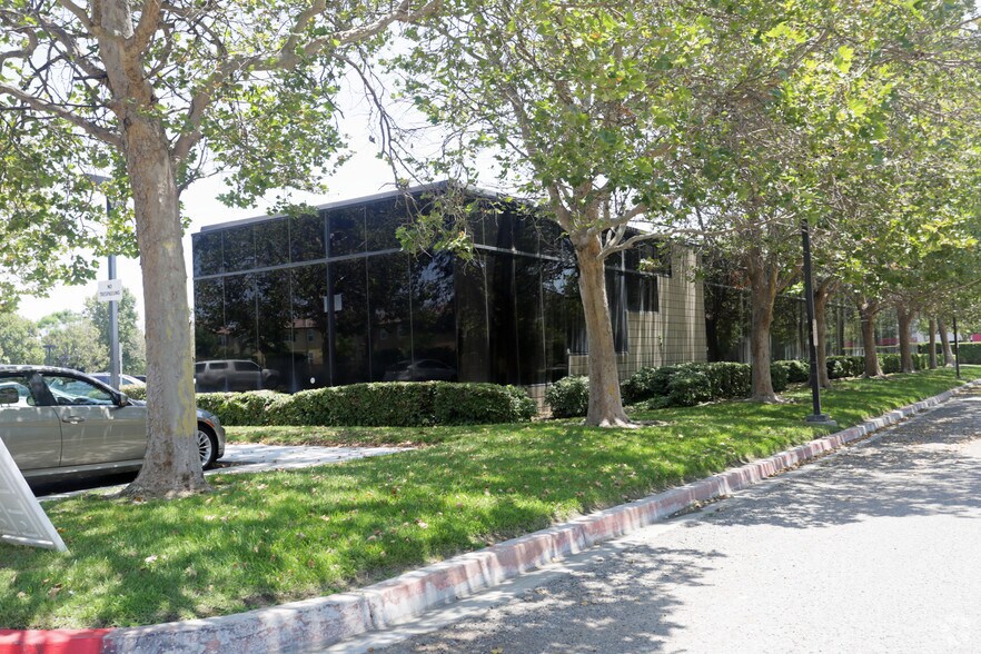 More Photos Of 2890 E Inland Empire Blvd, Ontario Office For Lease