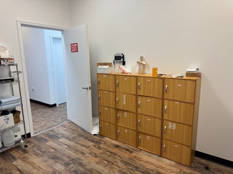More Photos Of 1219 N Carpenter Rd, Modesto Storefront Retail Office For Lease