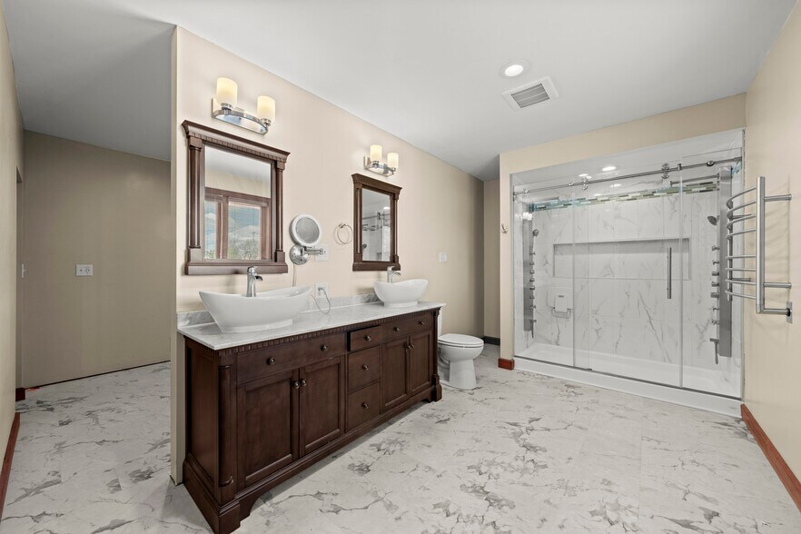 More Photos Of 832 S Main St, Canton Specialty For Sale