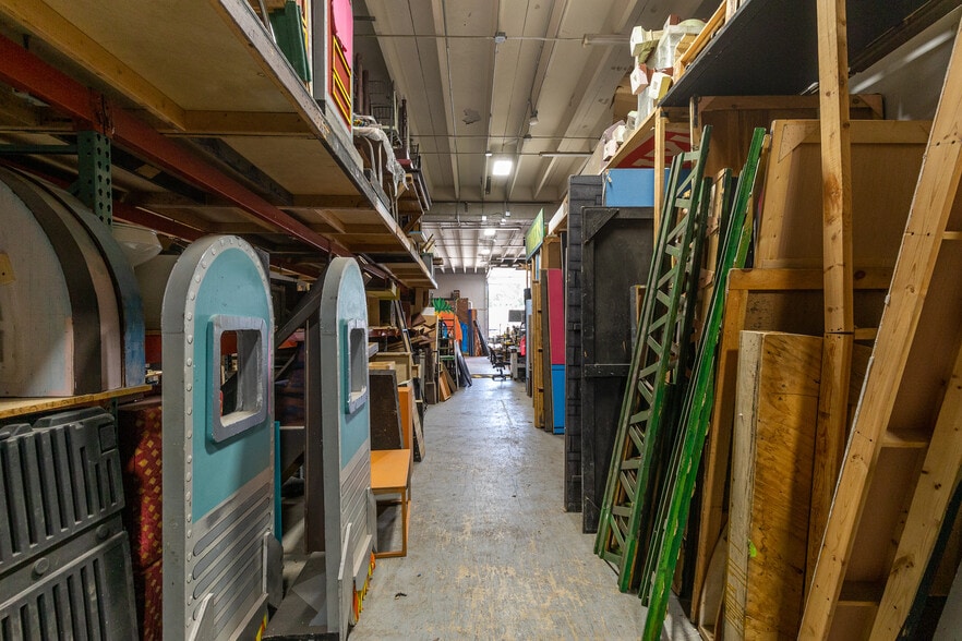 More Photos Of 2169 10th St, Sarasota Warehouse For Sale