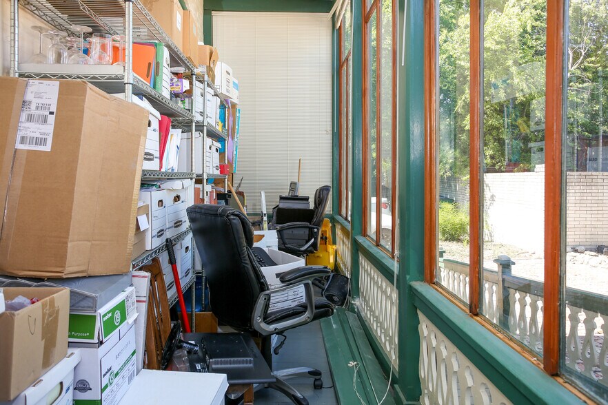 More Photos Of 635 S Presa St, San Antonio Storefront Retail Office For Sale