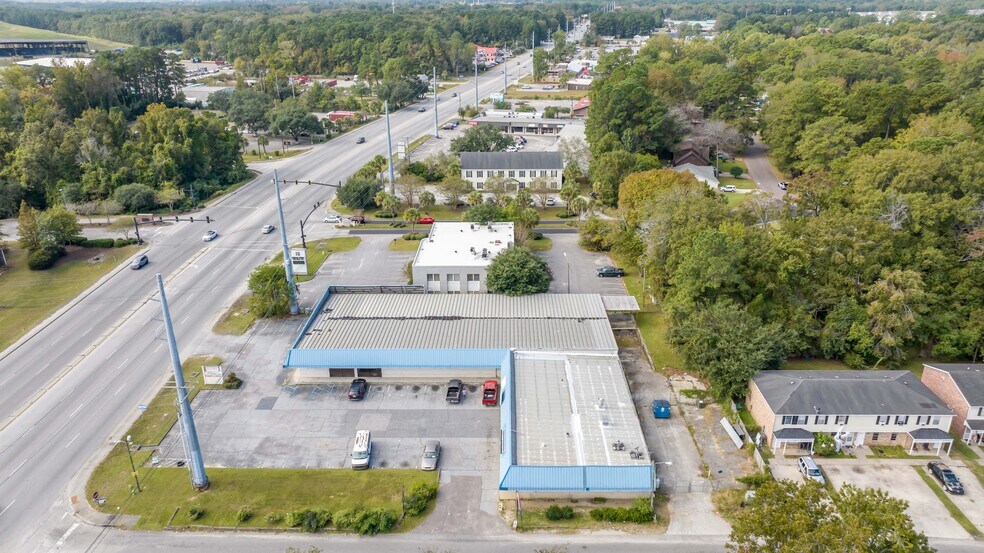 More Photos Of 3614 Ashley Phosphate Rd, Charleston Office For Sale
