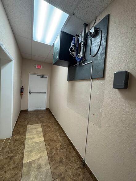 More Photos Of 1696 S Military Trl, West Palm Beach Medical For Lease