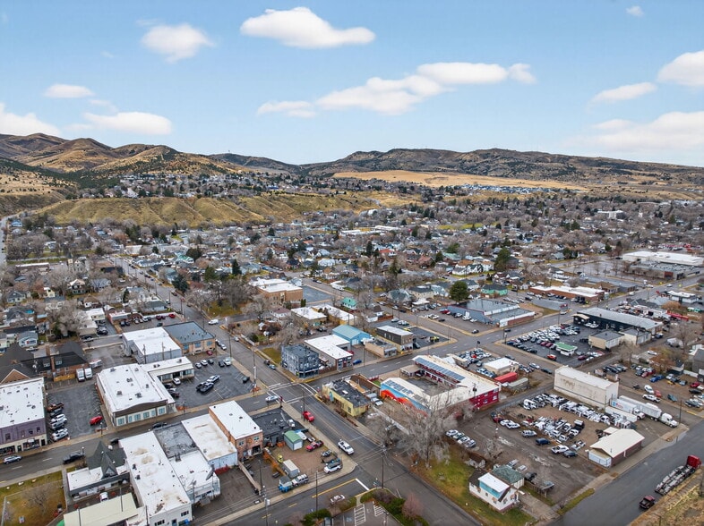 More Photos Of 502 N Main St, Pocatello General Retail For Sale