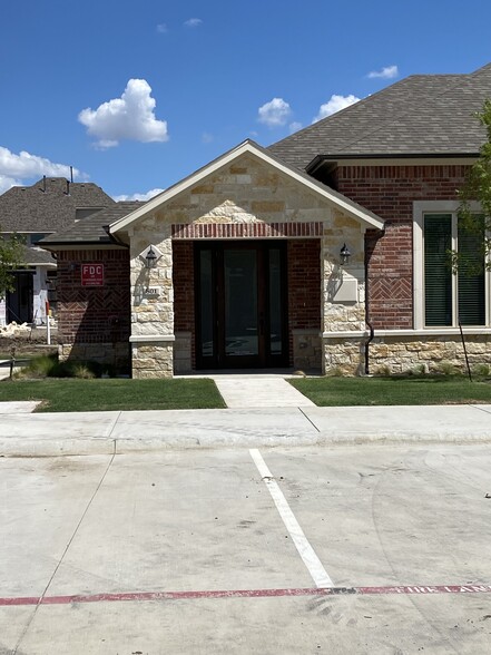 Primary Photo Of 400 Stonebrook Pky, Frisco Medical For Lease