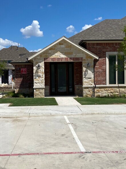 More Photos Of 400 Stonebrook Pky, Frisco Medical For Lease