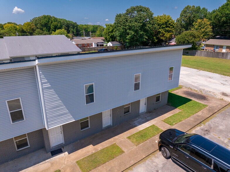 More Photos Of 961 Old Hickory Blvd, Jackson Apartments For Sale