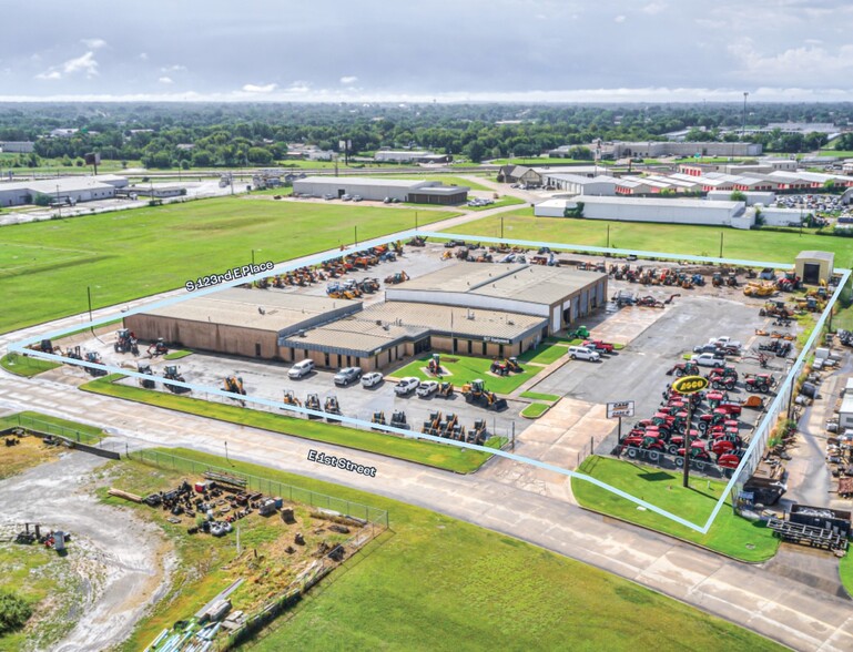 Primary Photo Of 12210 E 1st St, Tulsa Service For Lease