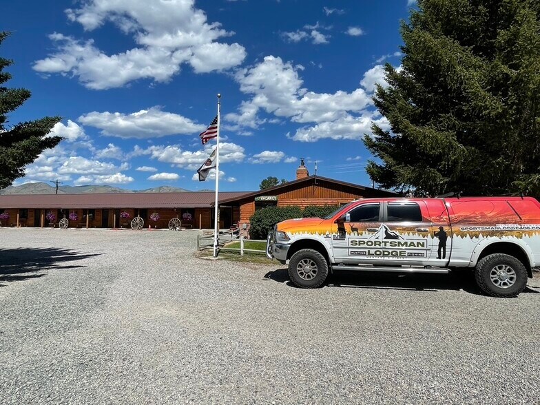 More Photos Of 540 N Main St, Melrose Hotel For Sale