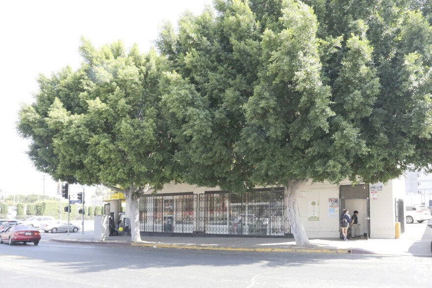 More Photos Of 369-383 N Western Ave, Los Angeles General Retail For Sale