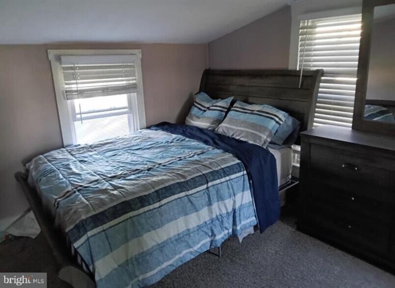 More Photos Of 2167 Main St, Lititz Flex For Sale