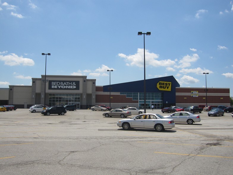 More Photos Of 1403-1437 S Reed Rd, Kokomo Storefront For Lease