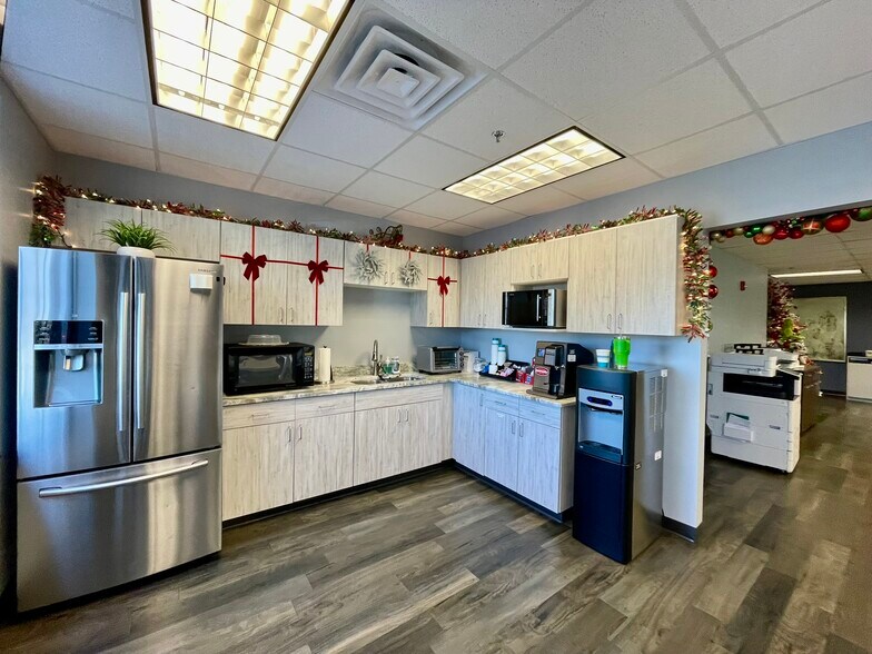 More Photos Of 1749 Mallory Ln, Brentwood Office For Lease