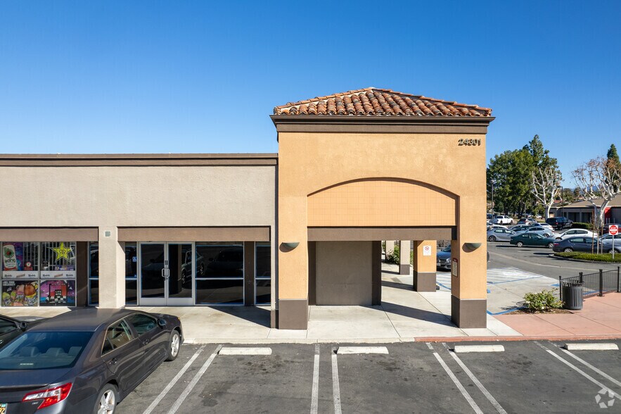 More Photos Of 24301 Muirlands Blvd, Lake Forest Freestanding For Lease