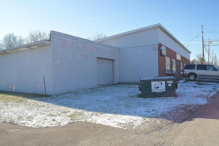 More Photos Of 550 Connellsville St, Uniontown Storefront For Sale