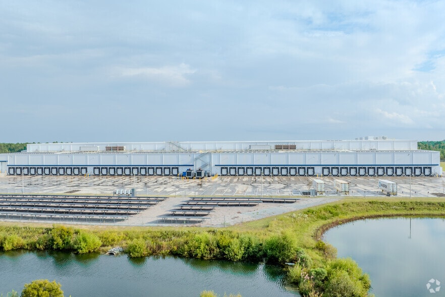 More Photos Of 298 N Corporate Dr, Wilmington Refrigeration Cold Storage For Lease