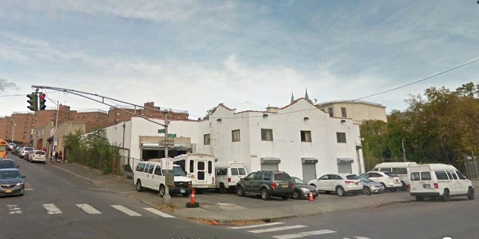 More Photos Of 50 Palisade Ave, Yonkers Storefront Retail Residential For Sale