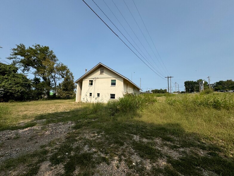 More Photos Of 2602 Muskogee Ave, Tahlequah Religious Facility For Sale