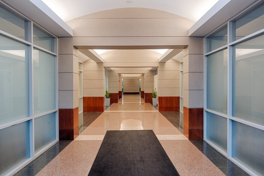 More Photos Of 510 Spring St, Herndon Office For Lease