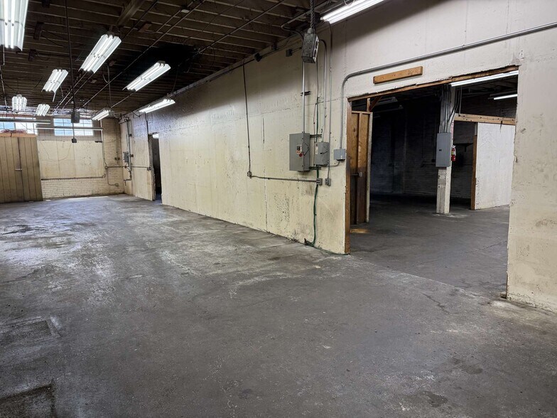 More Photos Of 646 N Thompson St, Portland Manufacturing For Sale