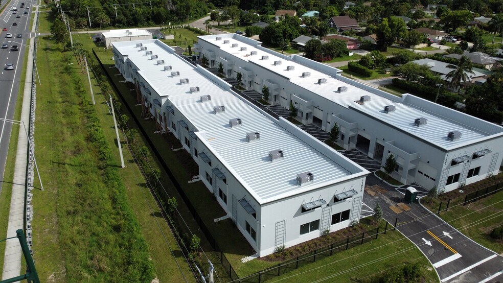 More Photos Of 11075 Tamiami Trl E, Naples Flex For Lease