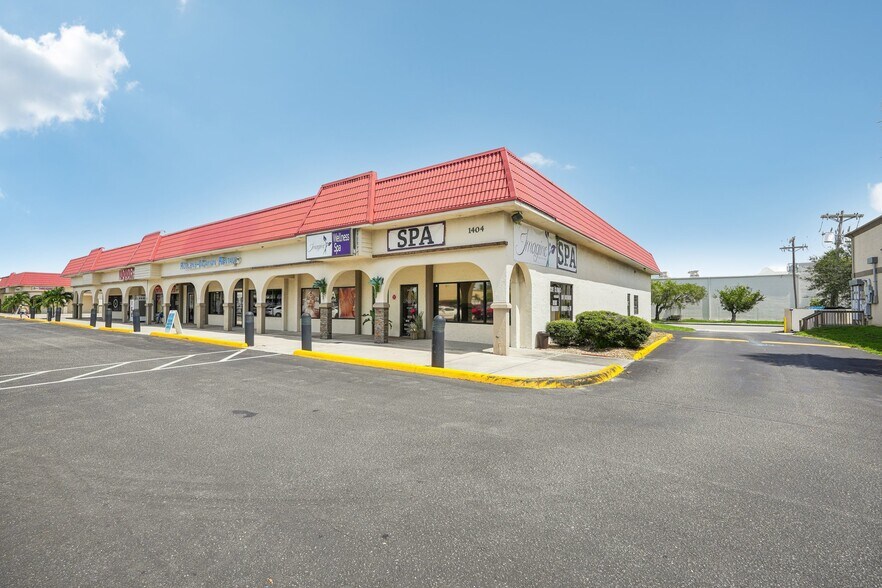 More Photos Of 1404 Del Prado Blvd S, Cape Coral Storefront Retail Office For Sale