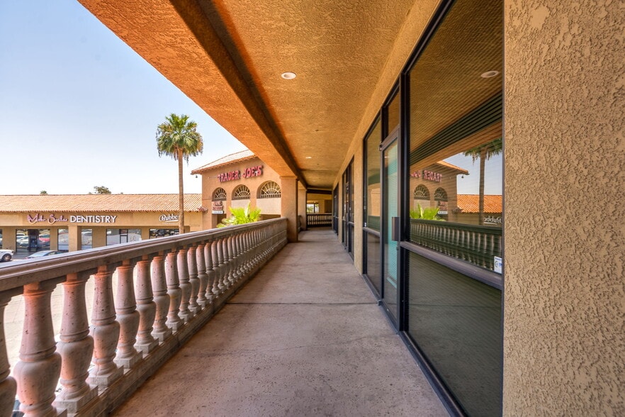 More Photos Of 1101 N Wilmot Rd, Tucson Unknown For Lease