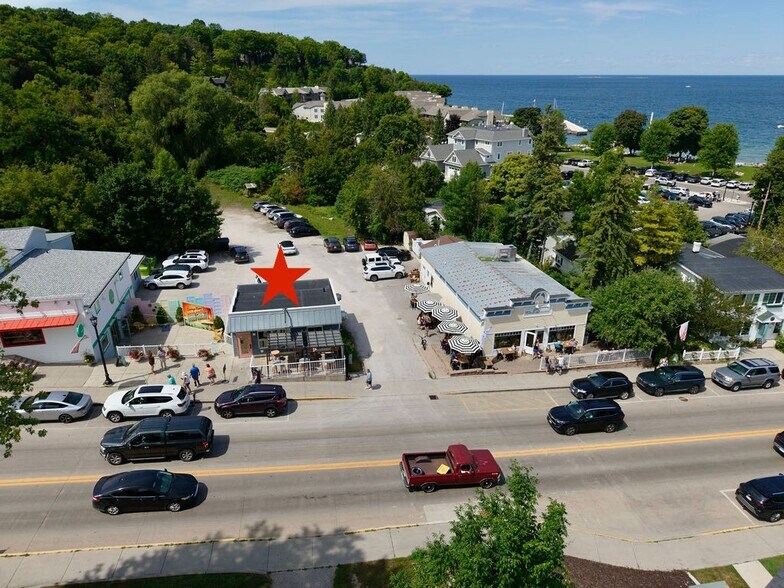 More Photos Of 10649 Bay Shore Dr, Sister Bay Restaurant For Sale