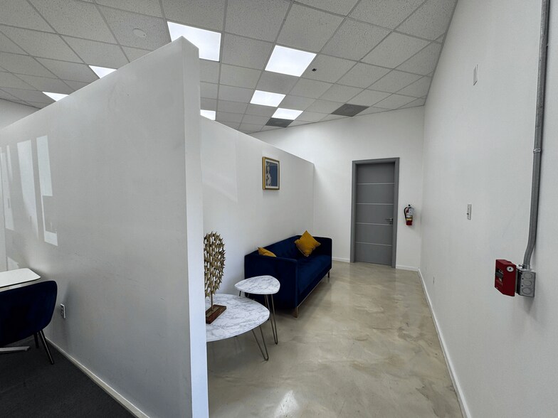 More Photos Of Bird Rd @ SW 142nd Avenue, Miami Unknown For Lease