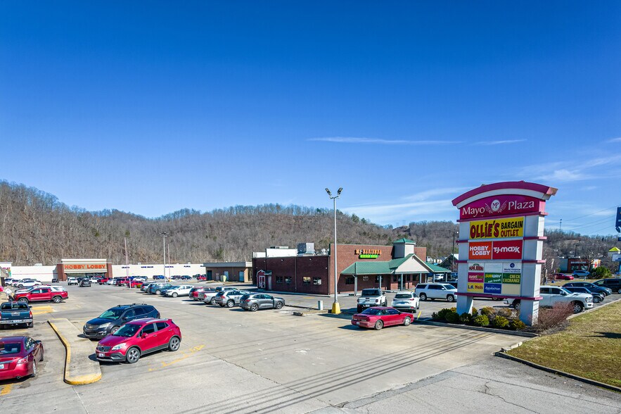 More Photos Of 309-419 KY-321, Paintsville General Retail For Lease