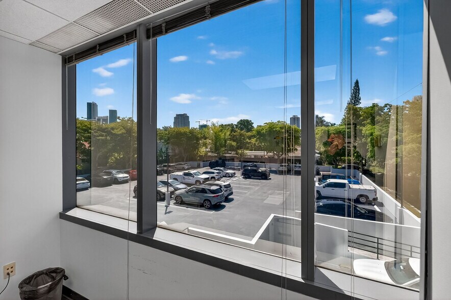 More Photos Of 2121 SW 3rd Ave, Miami Office For Lease