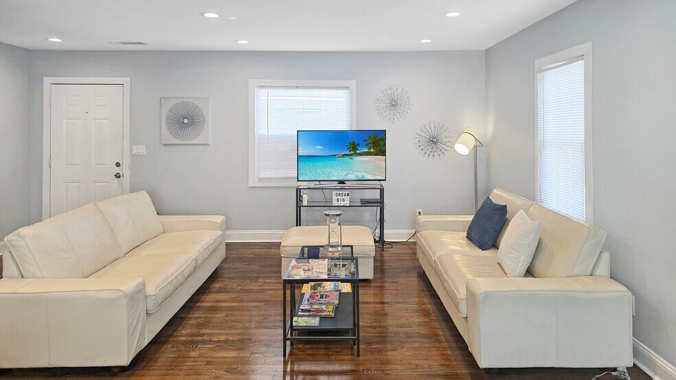 More Photos Of 1711 Candler Rd, Decatur Office Residential For Sale
