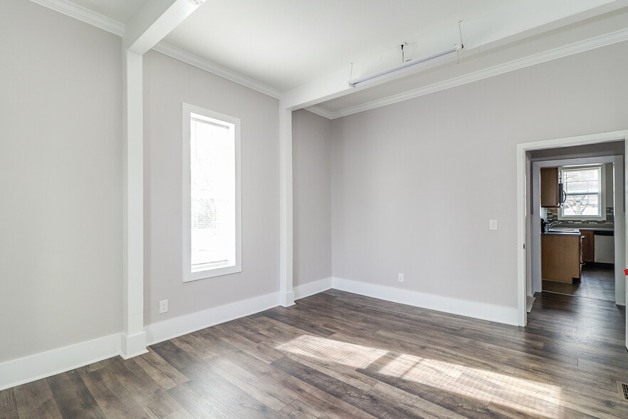 More Photos Of 104 W Candler St, Winder Medical For Sale