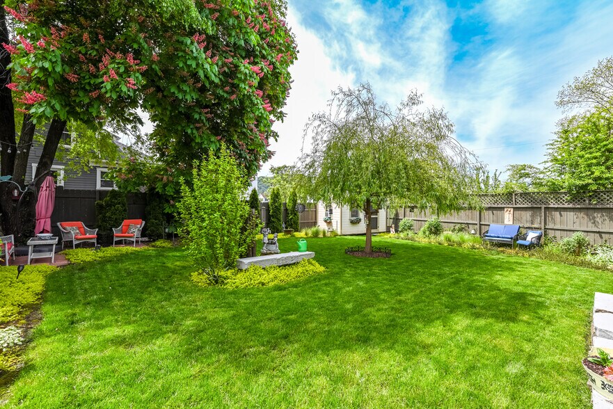 More Photos Of 236 SE Stephens St, Roseburg Hospitality For Sale