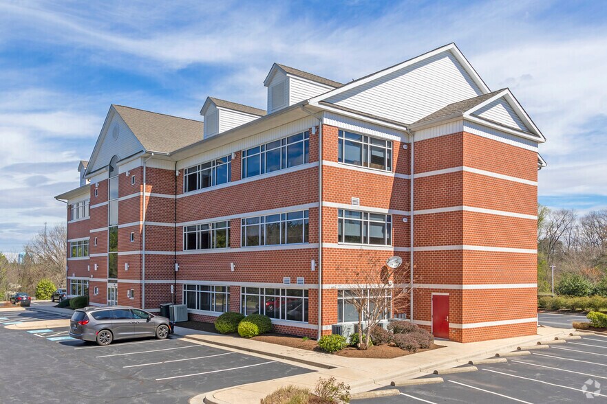 More Photos Of 8638 Veterans Hwy, Millersville Office For Lease