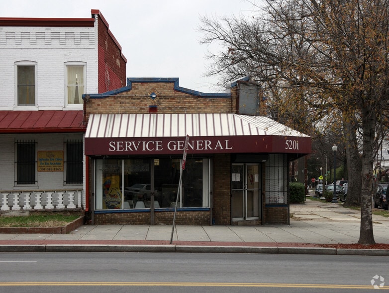 More Photos Of 931 Hamilton St, Washington Storefront For Sale