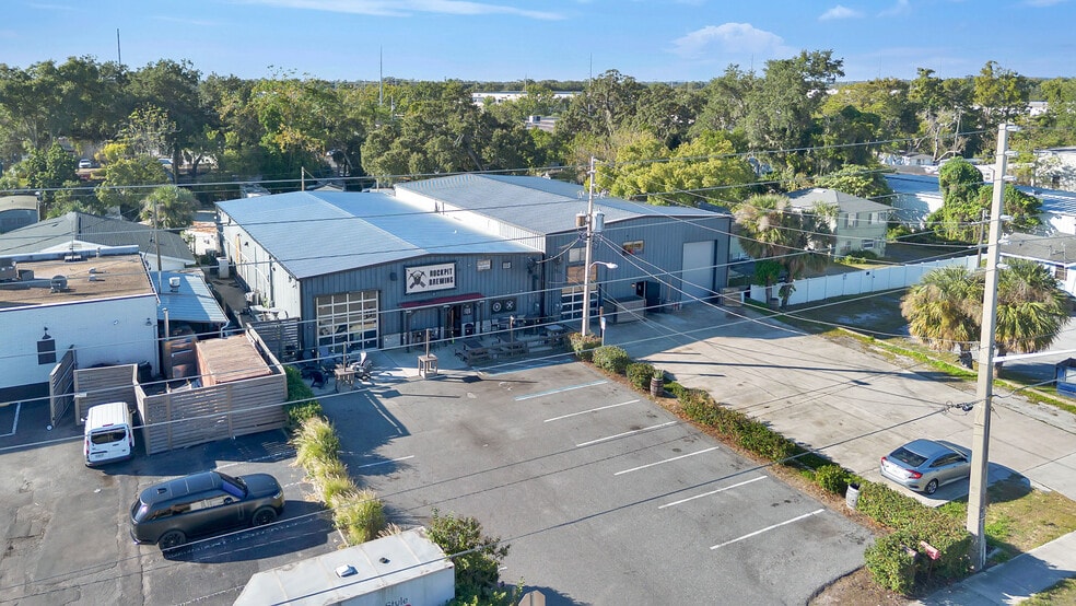 More Photos Of 10-14 W Illiana St, Orlando Warehouse For Sale
