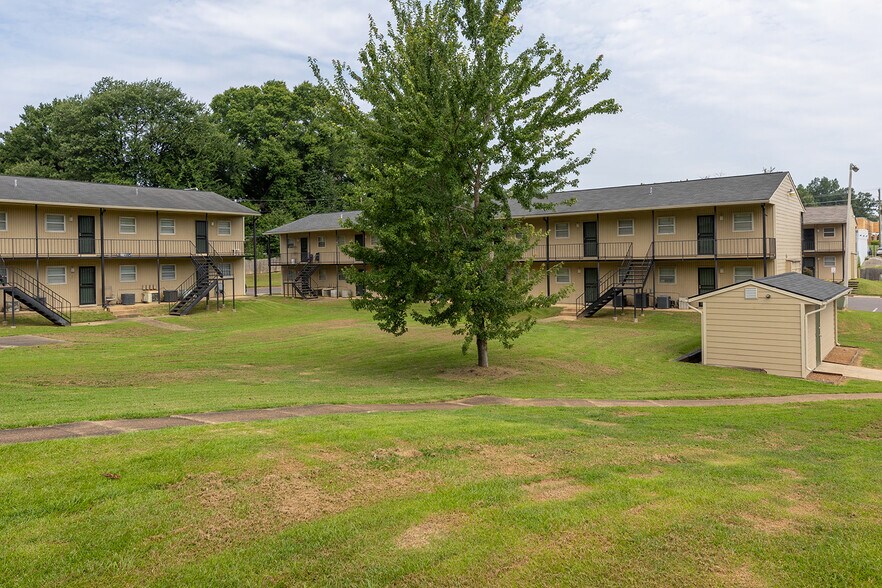 More Photos Of 4179 Millbranch Rd, Memphis Apartments For Sale
