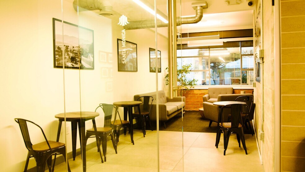 More Photos Of 449 S Beverly, Beverly Hills Office For Lease