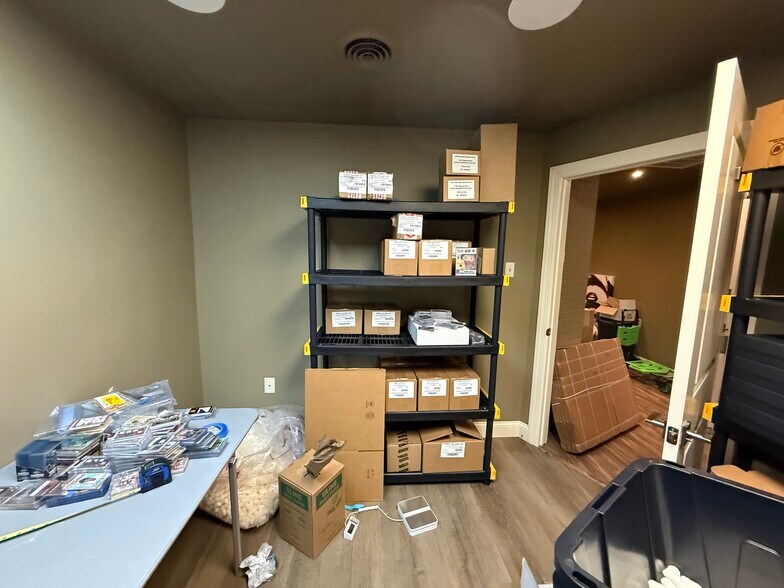 More Photos Of 800 Main St, Hellertown Office For Lease