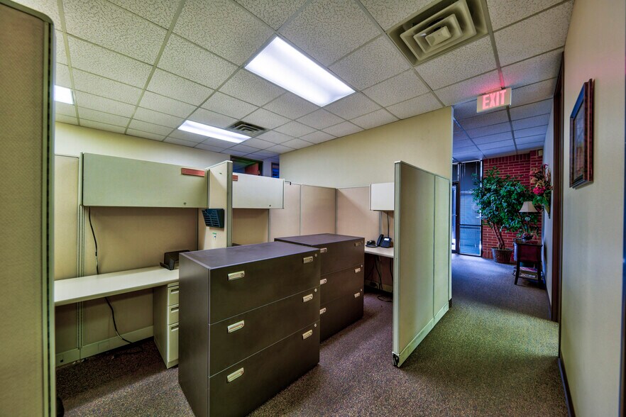 More Photos Of 6210 N Belt Line Rd, Irving Office For Lease