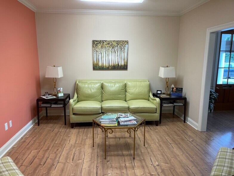 More Photos Of 9456 Jefferson Hwy, Baton Rouge Medical For Lease