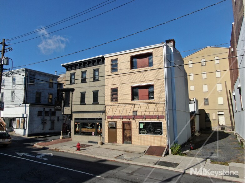 More Photos Of 114 E Norwegian St, Pottsville Storefront Retail Residential For Sale