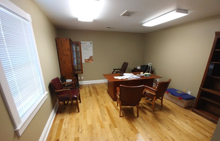 More Photos Of 757 Linden ave, Buena Vista Manufacturing For Sale