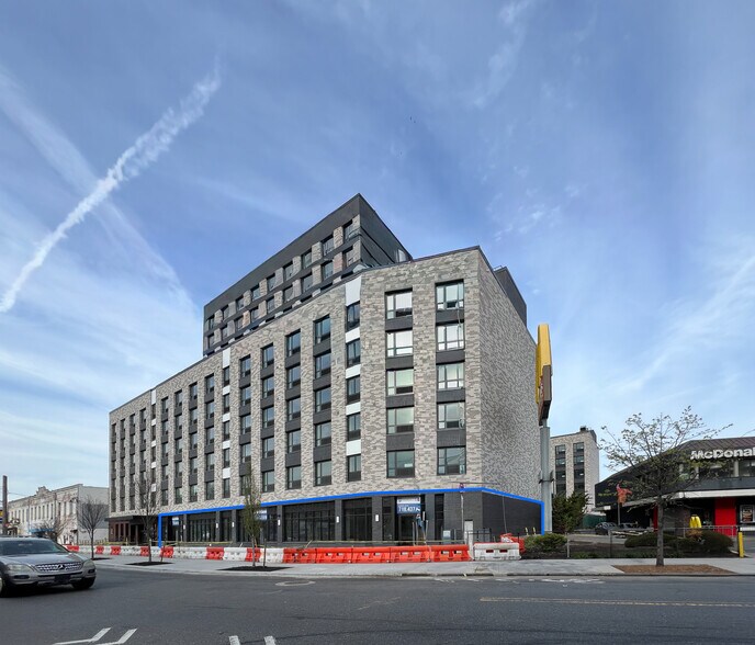 Primary Photo Of 475 Bay St, Staten Island Apartments For Lease